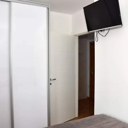 Ferona Apartment