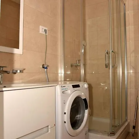 Ferona Apartment *